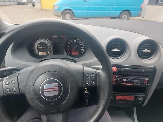 Occasion Seat Cordoba Stylance 101 PK (74 kW) 2006 Blauw Sedan