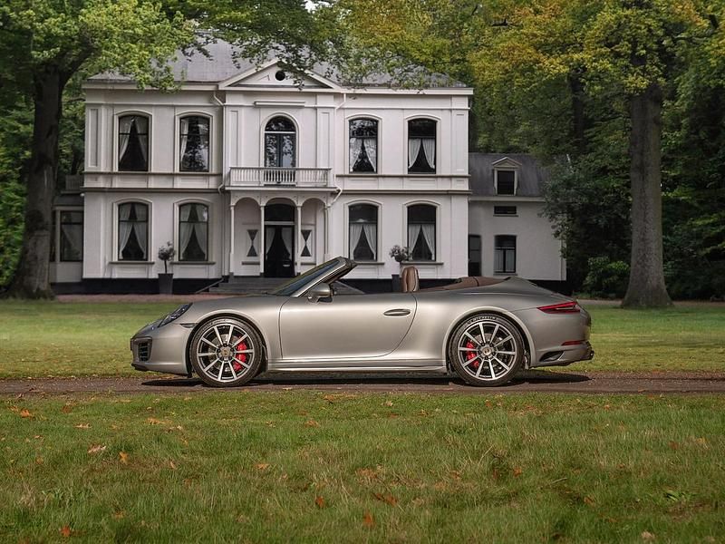 Grijs Gebruikt 2017 Porsche 911 Carrera 4S Cabriolet Sport Cabriolet | € 114.500 (Super prijs) - Afbeelding 1/4