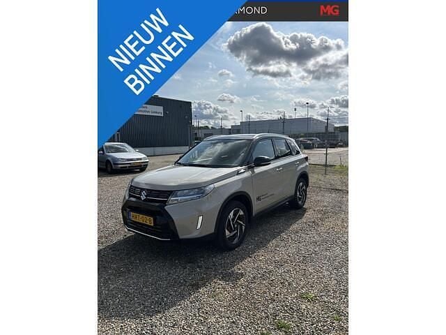 Bruin Occasion 2025 Suzuki Vitara Style SUV | € 28.950 (Iets duurder) - Afbeelding 1/4