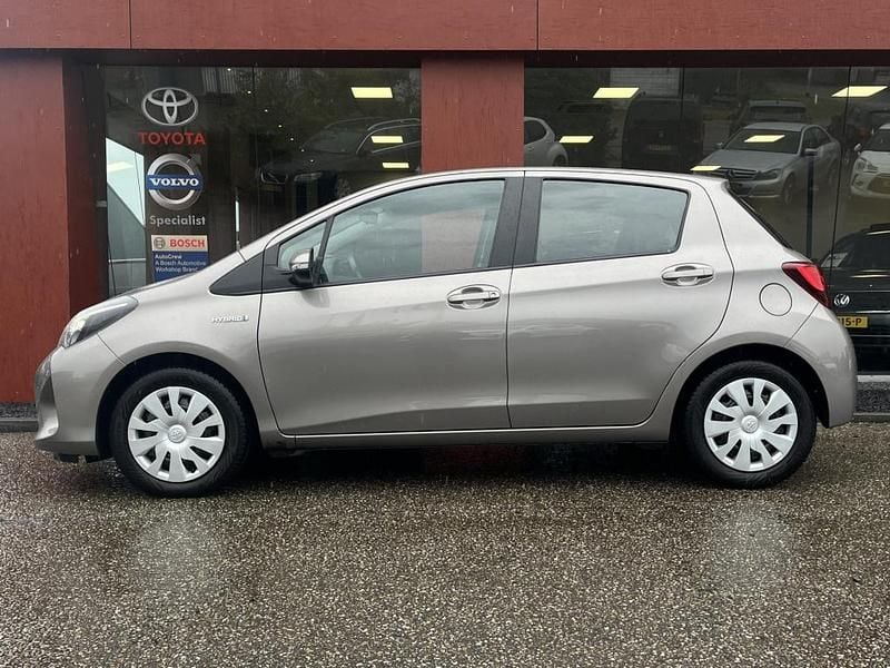 Hatchback Gebruikt 2015 Toyota Yaris Hybrid Hatchback | € 8.950 (Goede deal) - Afbeelding 1/4