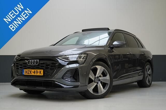 Grijs Gebruikt 2023 Audi Q8 e-tron Design SUV | € 59.995 (Super prijs) - Afbeelding 1/4