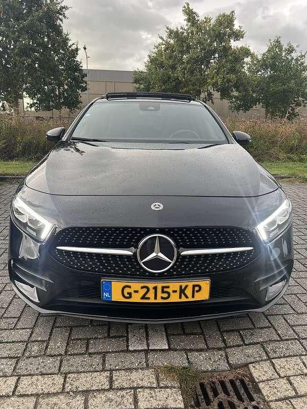 Zwart Gebruikt 2019 Mercedes A200 Advantage Stationwagen | € 23.750 (Eerlijke prijs) - Afbeelding 1/4