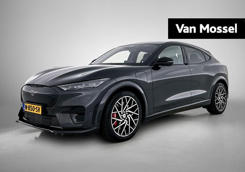 Grijs Gebruikt 2021 Ford Mustang Mach-E GT SUV | € 39.945 (Eerlijke prijs) - Afbeelding 1/4