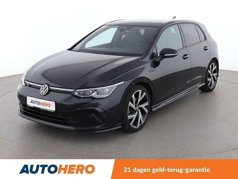 Zwart Gebruikt 2021 VW Golf VIII R-line Hatchback | € 29.149 (Eerlijke prijs) - Afbeelding 1/3