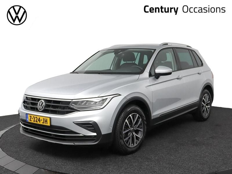Grijs Gebruikt 2022 VW Tiguan Elegance SUV | € 29.795 (Super prijs) - Afbeelding 1/4