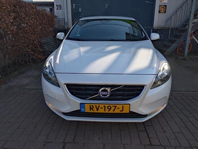 Occasion Volvo V40 Ocean Race 120 PK (88 kW) 2015 Wit Hatchback