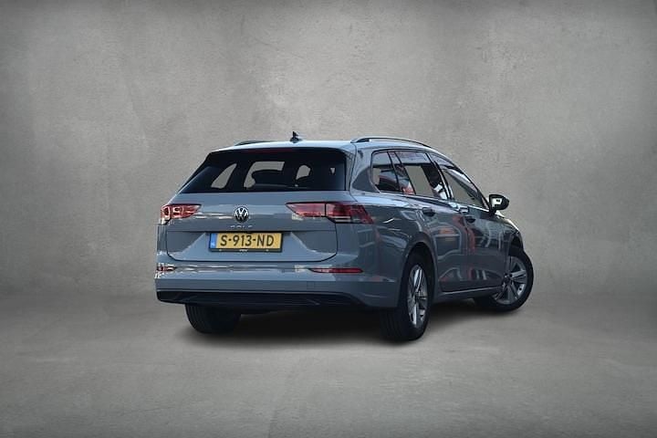 Occasion VW Golf VIII Life 2023 Grijs Stationwagen