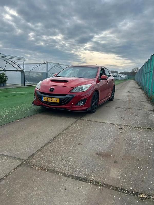 Rood Gebruikt 2011 Mazda 3 Hatchback | € 14.000 (Goede deal) - Afbeelding 1/4
