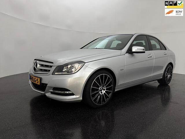 Grijs Gebruikt 2012 Mercedes C180 Avantgarde Sedan | € 9.995 (Eerlijke prijs) - Afbeelding 1/4