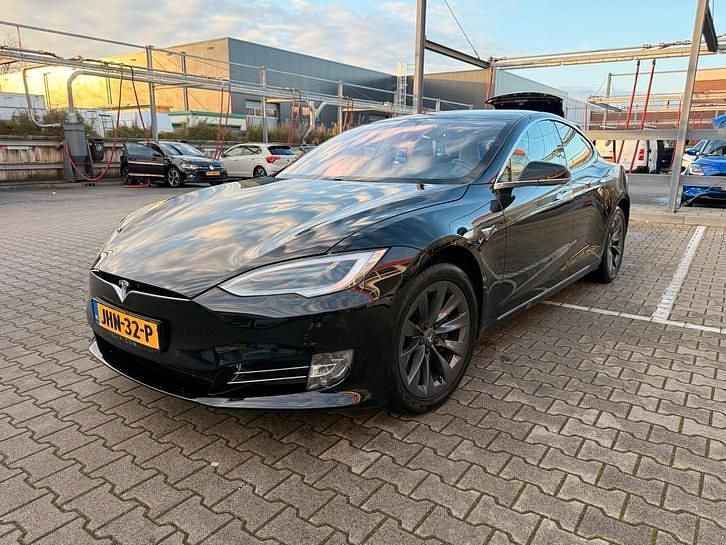 Occasion 2019 Tesla Model S Hatchback | € 35.000 (Eerlijke prijs) - Afbeelding 1/4
