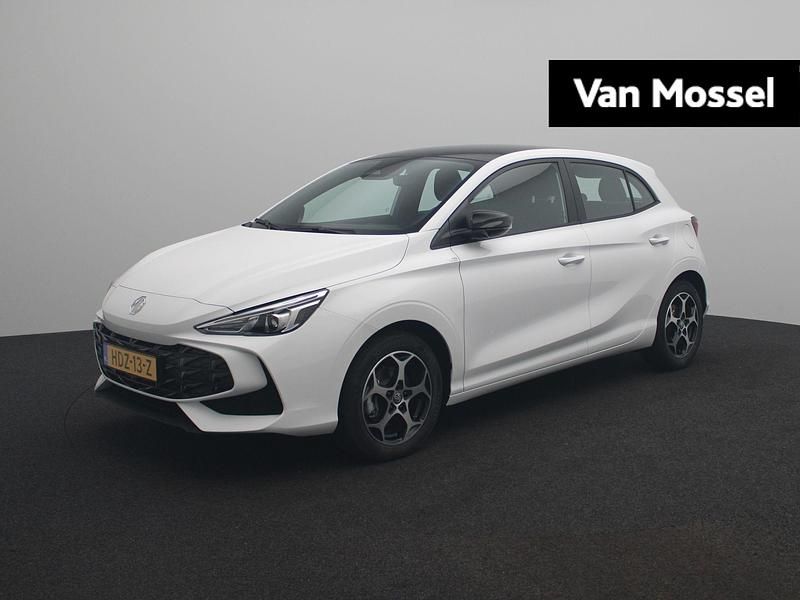 Wit Gebruikt 2025 MG MG3 Comfort Hatchback | € 23.995 (Eerlijke prijs) - Afbeelding 1/4