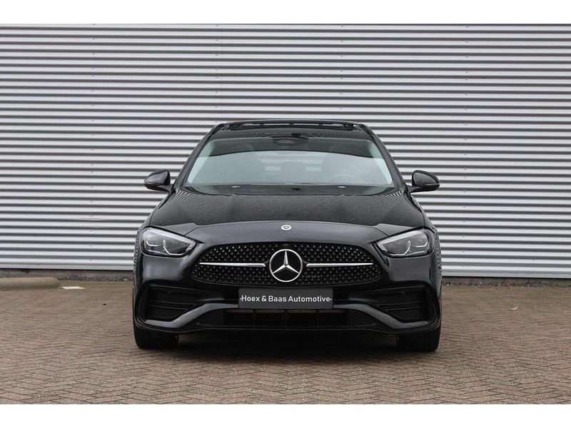 Occasion Mercedes C300 AMG line 204 PK (150 kW) 2022 Zwart Stationwagen