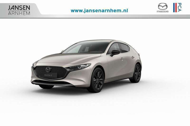 Grijs Nieuw 2025 Mazda 3 Nagisa Hatchback | € 39.240 (Eerlijke prijs) - Afbeelding 1/4