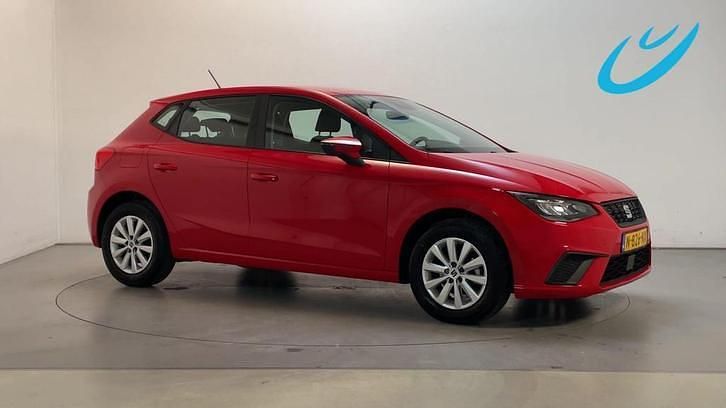 Rood Occasion 2021 Seat Ibiza CONNECT Hatchback | € 13.450 (Eerlijke prijs) - Afbeelding 1/4