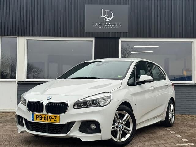 Occasion BMW 218 Executive 136 PK (100 kW) 2017 Wit Stationwagen