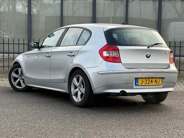 Occasion BMW 118 129 PK (94 kW) 2005 Grijs Hatchback