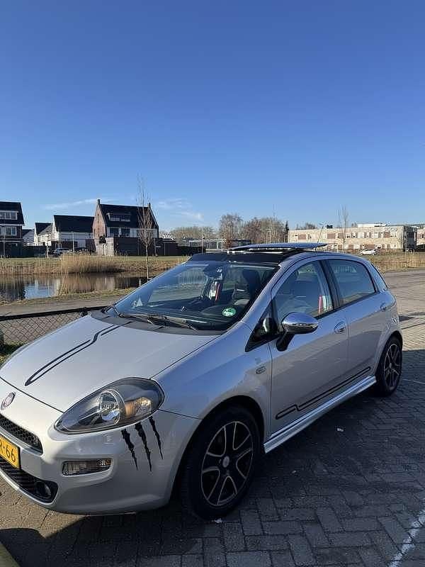 Occasion Fiat Punto Lounge 101 PK (74 kW) 2014 Grijs Hatchback