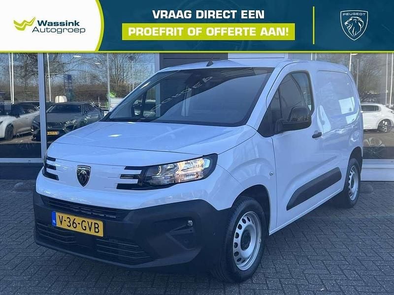 Wit Gebruikt 2024 Peugeot Partner Van | € 17.900 (Duur) - Afbeelding 1/3