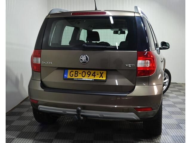 Occasion Skoda Yeti Outdoor Ambition 105 PK (77 kW) 2014 Bruin SUV