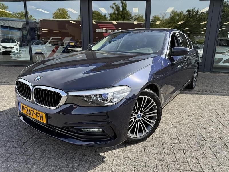 Blauw Gebruikt 2018 BMW 530 Sedan | € 22.950 (Eerlijke prijs) - Afbeelding 1/4