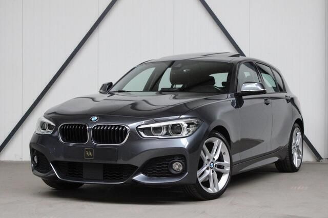 Grijs Gebruikt 2015 BMW 125 M Sport Hatchback | € 21.999 - Afbeelding 1/4