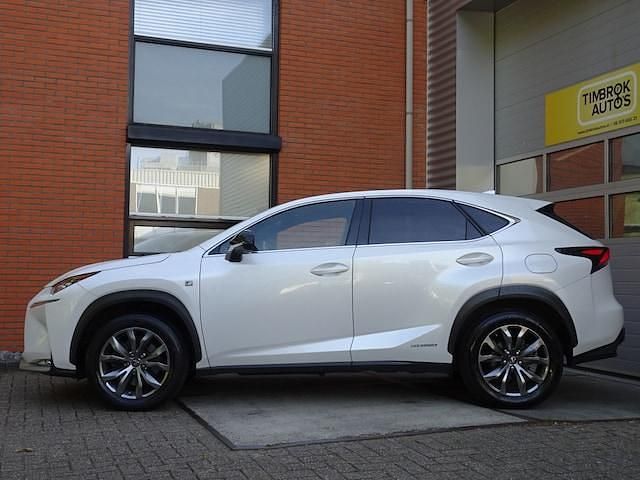 Occasion Lexus NX300h Sport Line 197 PK (144 kW) 2014 Wit SUV