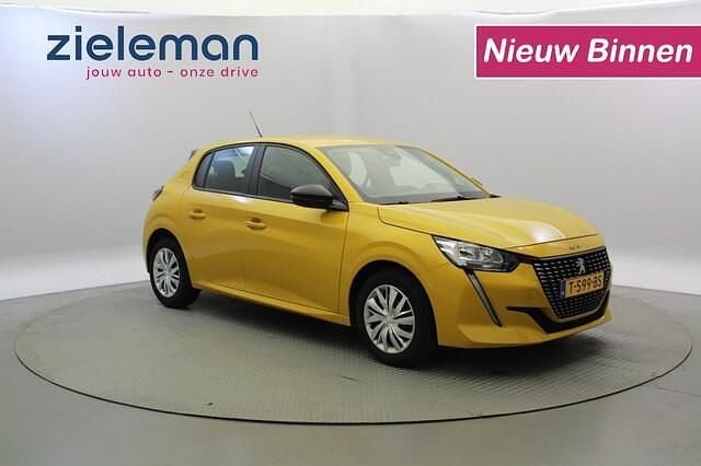 Geel Gebruikt 2023 Peugeot 208 Active Hatchback | € 12.845 (Super prijs) - Afbeelding 1/4
