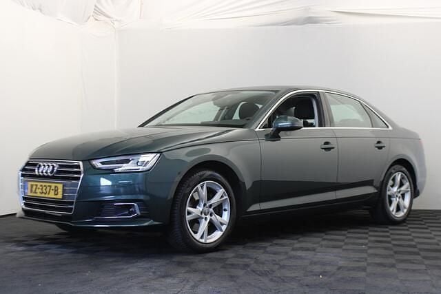 Groen Gebruikt 2017 Audi A4 Sedan | € 16.450 (Goede deal) - Afbeelding 1/4