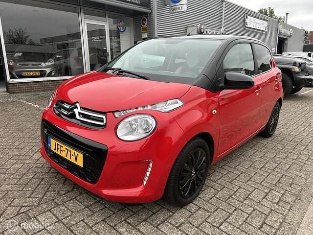Rood Gebruikt 2020 Citroën C1 Feel Hatchback | € 9.999 (Eerlijke prijs) - Afbeelding 1/4