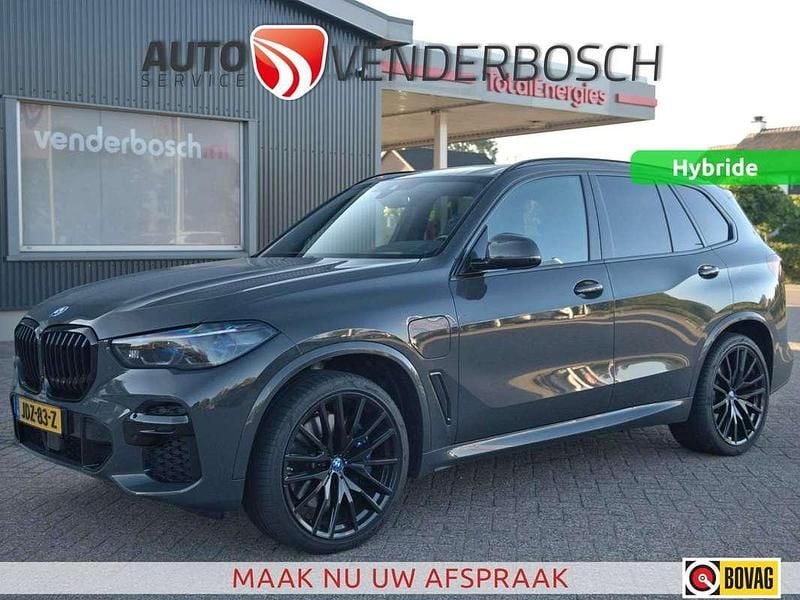 Grijs Gebruikt 2022 BMW X5 Executive SUV | € 67.990 (Eerlijke prijs) - Afbeelding 1/4