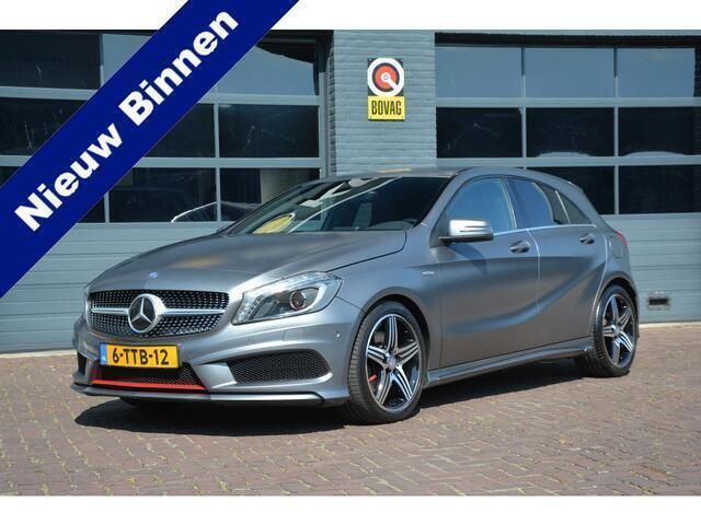 Grijs Gebruikt 2014 Mercedes A250 Ambition Hatchback | € 21.950 (Eerlijke prijs) - Afbeelding 1/4