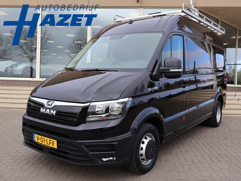Zwart Occasion 2019 MAN TGE Van | € 26.950 (Duur) - Afbeelding 1/4