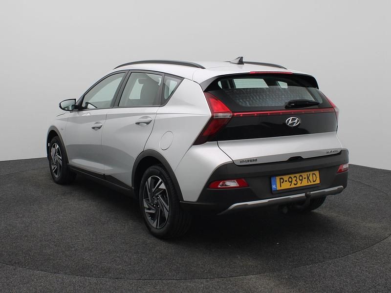 Occasion Hyundai Bayon Comfort 101 PK (74 kW) 2022 Sleek silver metallic (rys) SUV