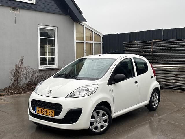 Occasion Peugeot 107 68 PK (50 kW) 2014 Wit Hatchback