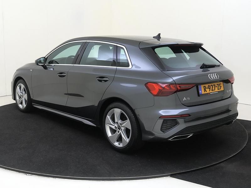 Occasion Audi A3 Sportback Basis 110 PK (80 kW) 2023 Grijs Hatchback
