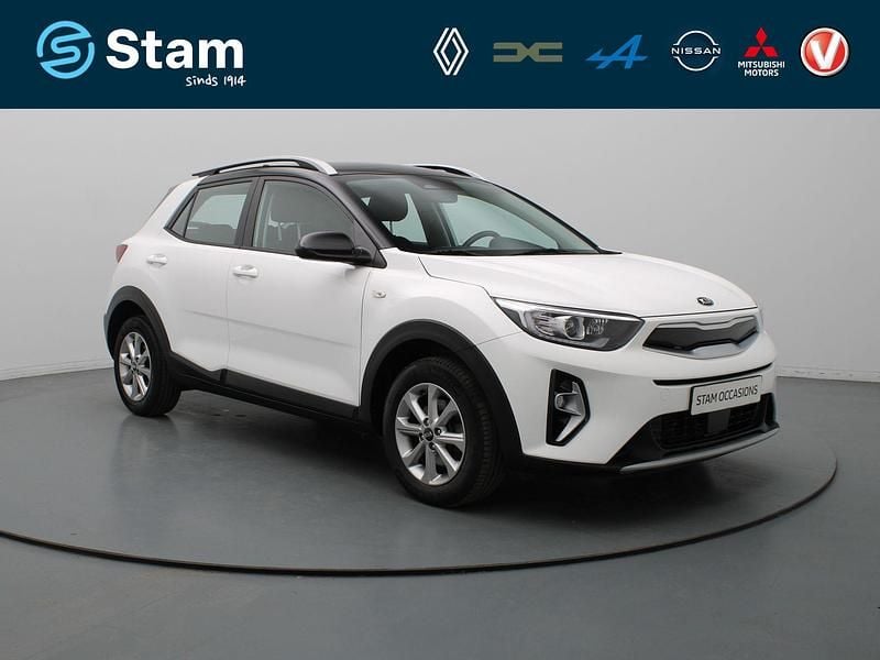 Wit Occasion 2021 Kia Stonic SUV | € 16.290 (Super prijs) - Afbeelding 1/4