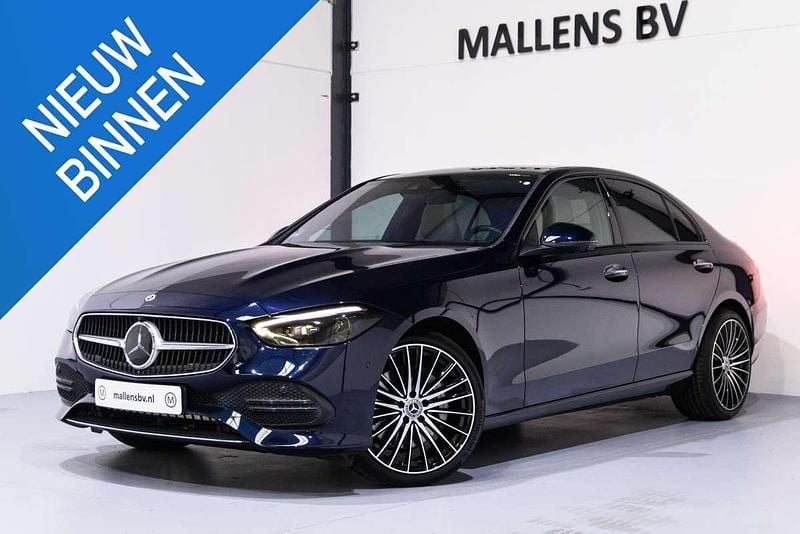 Blauw Gebruikt 2021 Mercedes C300 AMG line Sedan | € 43.950 (Eerlijke prijs) - Afbeelding 1/4
