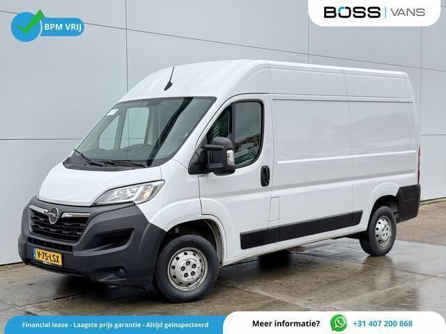 Wit Gebruikt 2023 Opel Movano Van | € 16.435 - Afbeelding 1/4