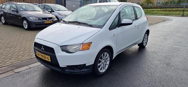 Wit Gebruikt 2009 Mitsubishi Colt Invite Hatchback | € 1.599 (Goede deal) - Afbeelding 1/4