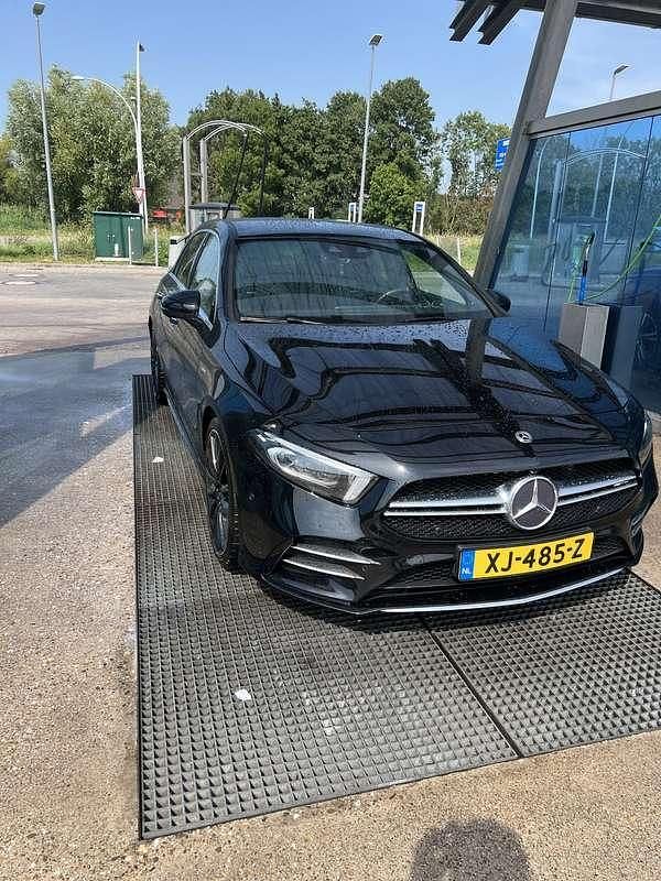 Zwart Gebruikt 2019 Mercedes A35 AMG AMG Stationwagen | € 28.999 (Eerlijke prijs) - Afbeelding 1/4