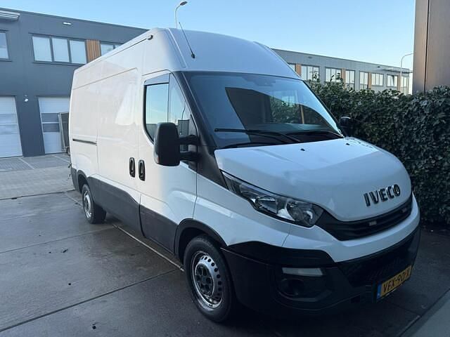 Occasion Iveco Daily 136 PK (100 kW) 2017 Wit Van