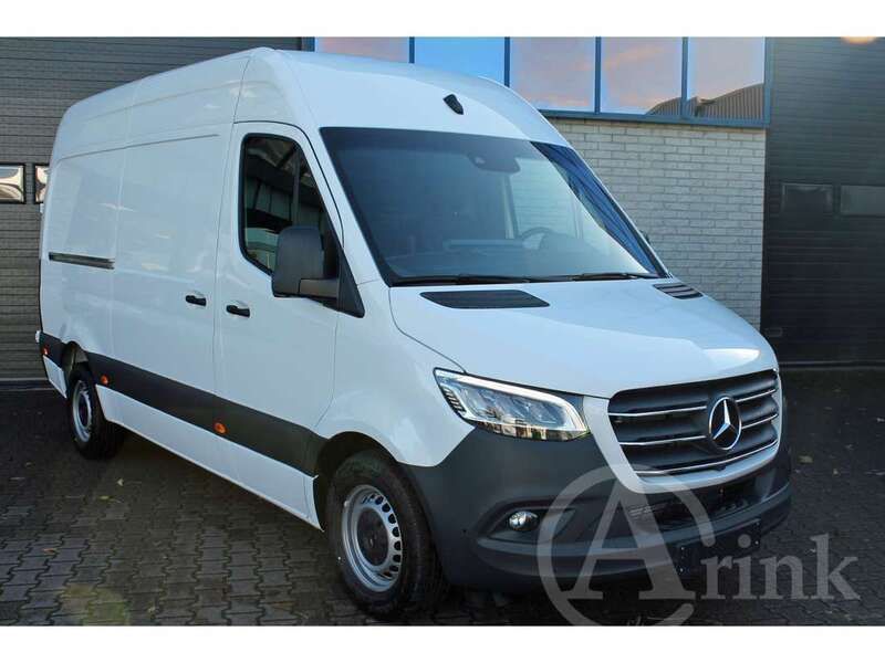 Wit Gebruikt 2023 Mercedes Sprinter Van | € 52.500 - Afbeelding 1/3