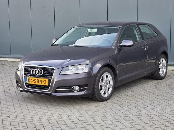 Occasion Audi A3 105 PK (77 kW) 2011 Grijs Hatchback