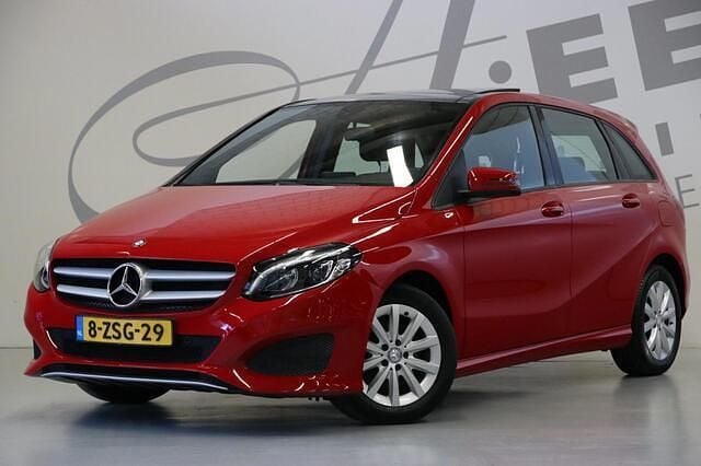 Rood Gebruikt 2015 Mercedes B200 Ambition MPV | € 12.950 (Eerlijke prijs) - Afbeelding 1/4