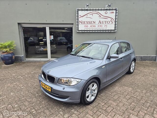 Blauw Gebruikt 2007 BMW 118 Executive Hatchback | € 7.950 (Duur) - Afbeelding 1/4