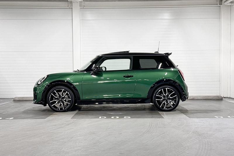 Occasion Mini Cooper 204 PK (150 kW) 2025 British racing green Hatchback