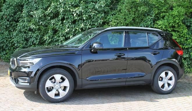 Occasion Volvo XC40 Momentum 197 PK (144 kW) 2021 Zwart SUV