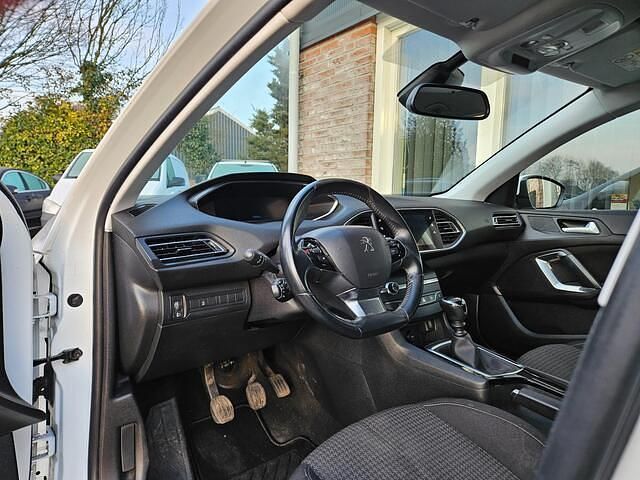 Occasion Peugeot 308 SW Active 110 PK (80 kW) 2021 Wit Stationwagen