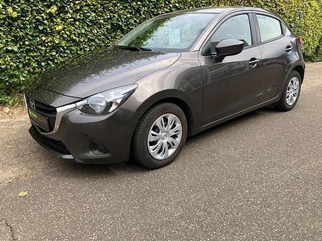 Bruin Gebruikt 2016 Mazda 2 Hatchback | € 11.985 (Eerlijke prijs) - Afbeelding 1/4