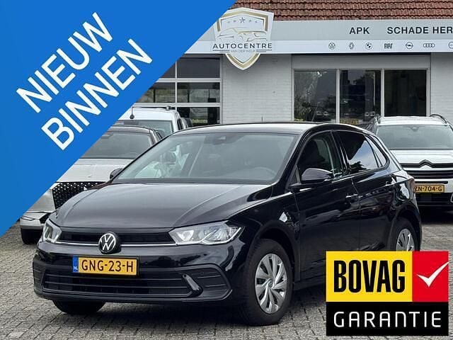 Zwart Gebruikt 2023 VW Polo Business Hatchback | € 21.950 (Goede deal) - Afbeelding 1/4
